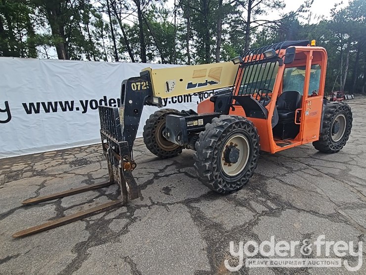 2016-jlg-g6-42a-image-1