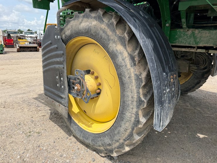 2016-john-deere-r4038-image-7
