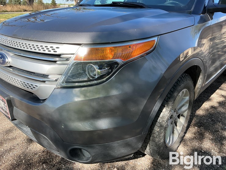 2014-ford-explorer-xlt-image-11