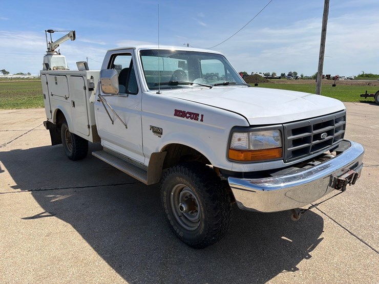 1996-ford-f350-image-3