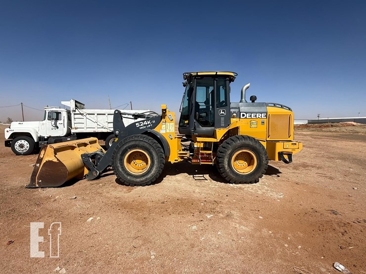 2018-deere-524kii-image-1