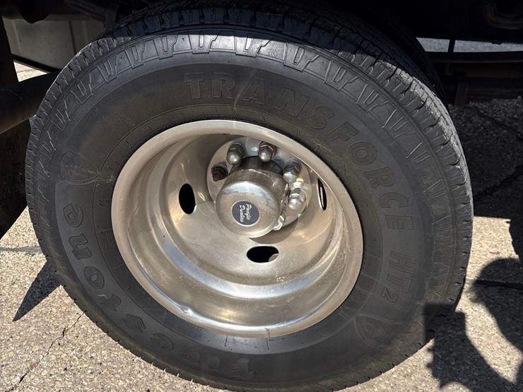 2000-ford-f350-image-25