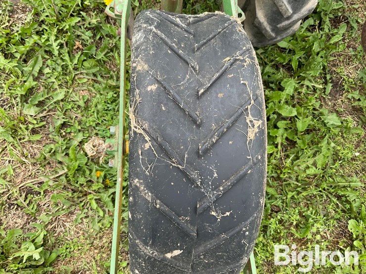 john-deere-1240-image-10