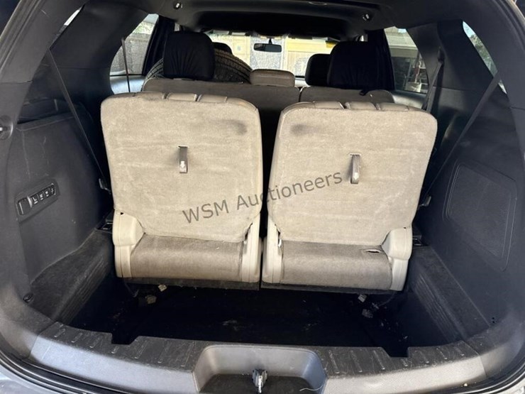 2011-ford-explorer-limited-image-9