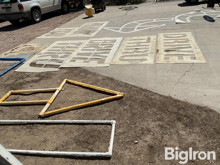 parking-lot-striping-stencil-bundle-image-4