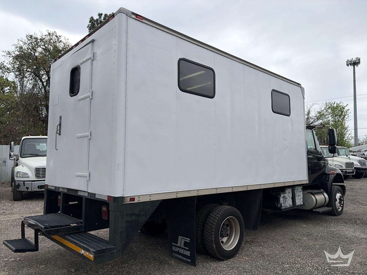 2011-international-durastar-4300-image-4