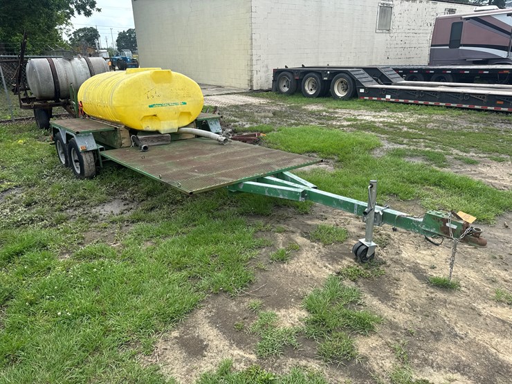 500-gallon-poly-tank-on-16'-dual-axle-trailer-no-title-image-2