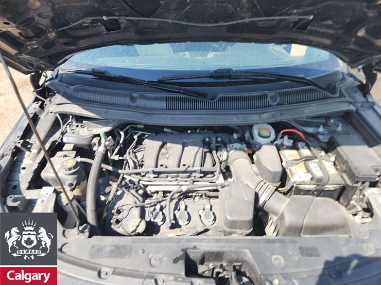 2019-ford-explorer-image-28