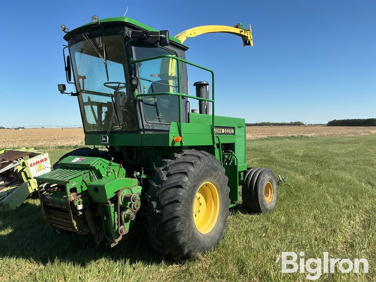 john-deere-5830-image-1