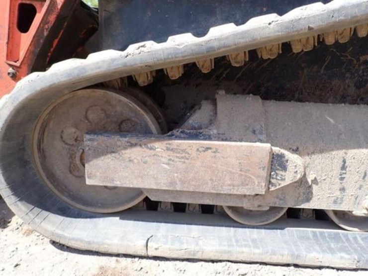 2023-kubota-svl65-2-image-32