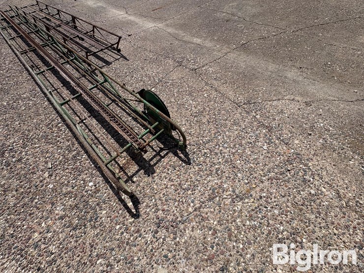 john-deere-200-image-9