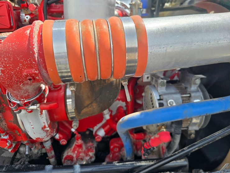 2014-peterbilt-365-image-68