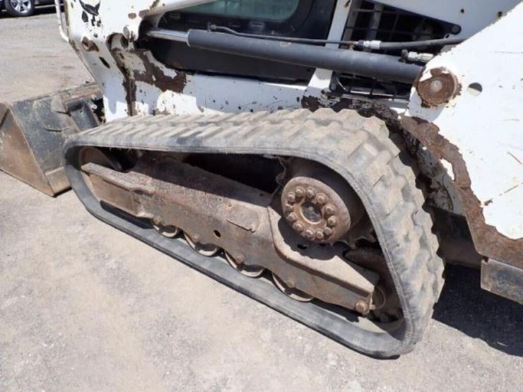 2015-bobcat-t550-image-34
