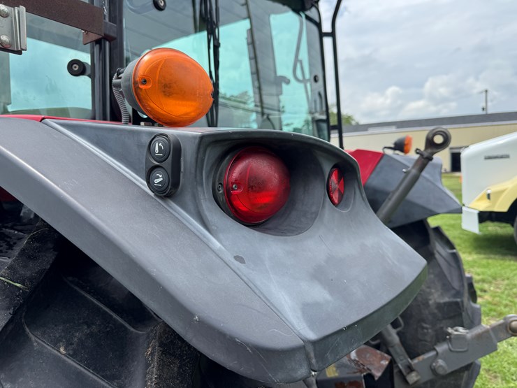 2017-massey-ferguson-4710-image-5