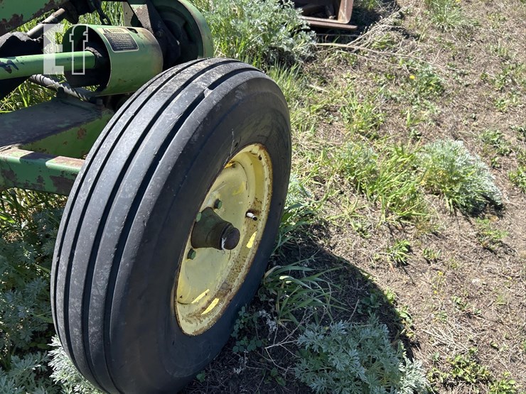 john-deere-450-image-16
