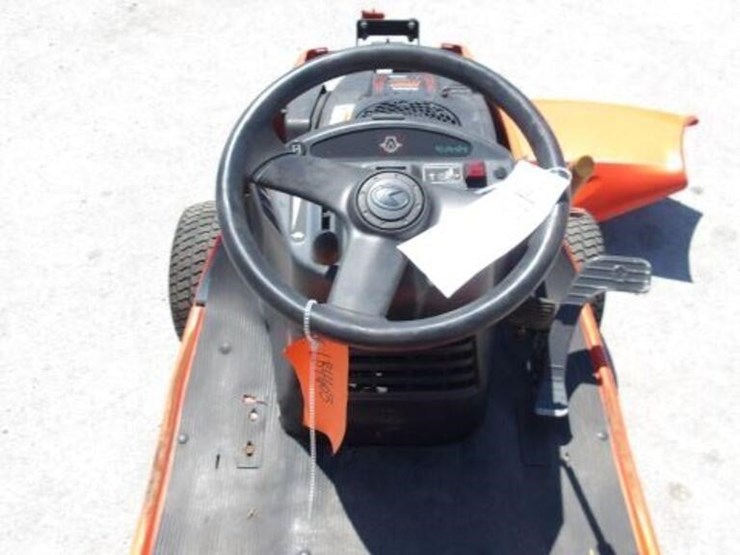 2013-kubota-t1880-image-10