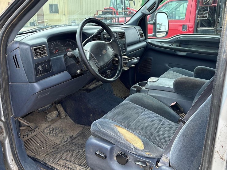 2001-ford-f250-image-28