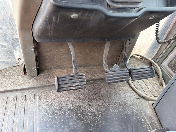 case-ih-7140-image-44