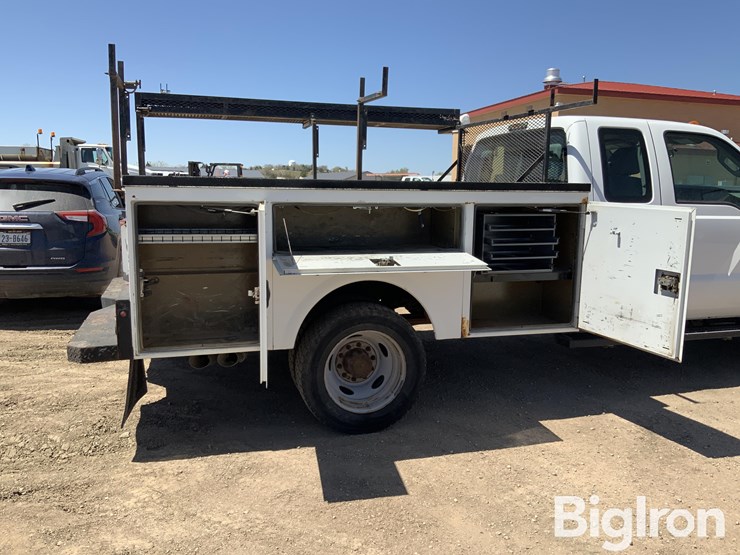 2015-ford-f550-image-13