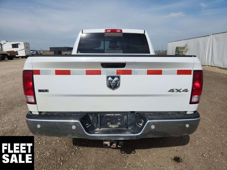 2020-ram-1500-classic-image-7
