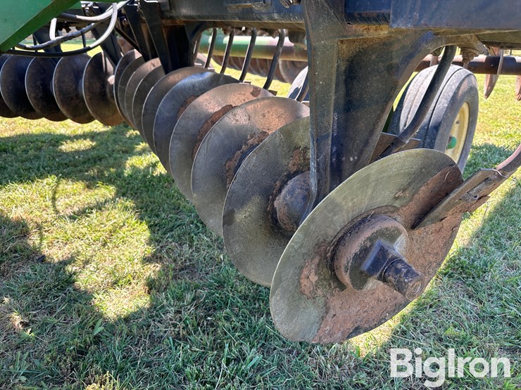 john-deere-650-image-9