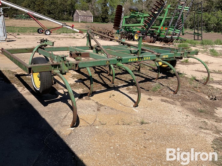 john-deere-1610-image-7