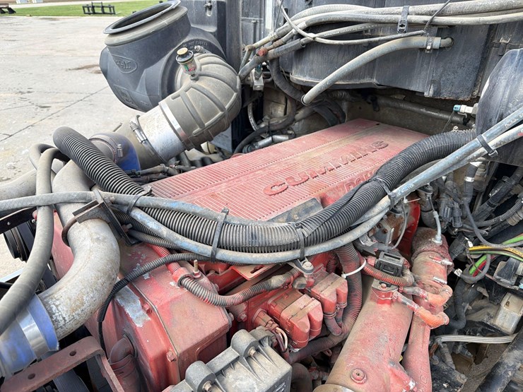 2009-peterbilt-387-image-65