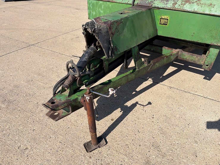 john-deere-450-image-8