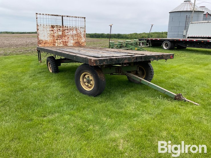 john-deere-sne107-hay-wagon-image-3