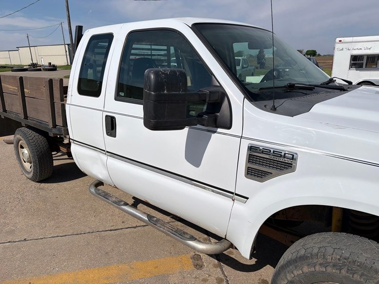 2008-ford-f250-image-22