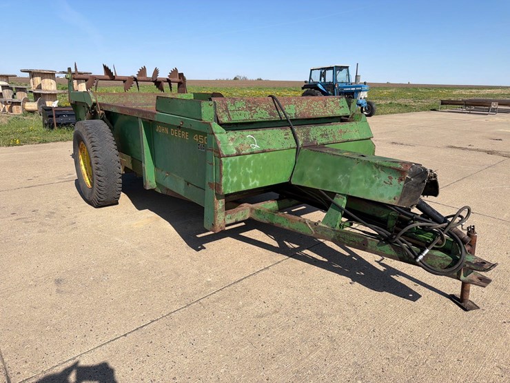 john-deere-450-image-3
