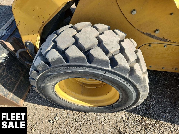 caterpillar-252b-image-24