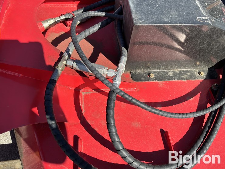 2026-massey-ferguson-730-image-16