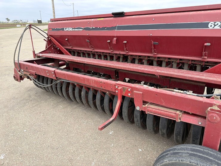 case-ih-6200-image-17