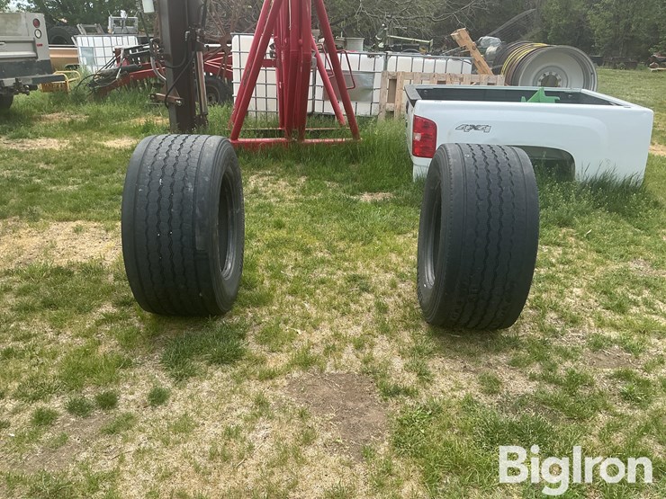 bridgestone-445/50r22.5-truck-tires-image-4