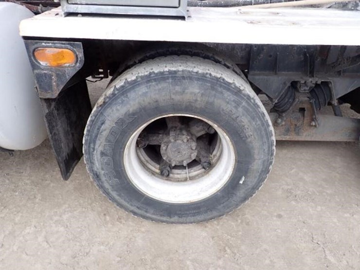 1999-mack-rb690s-image-70