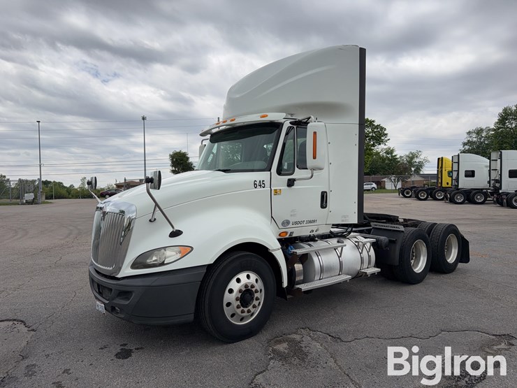 2015-international-prostar-image-1