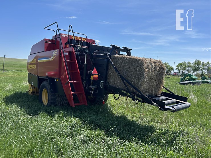 2001-new-holland-bb940s-image-7