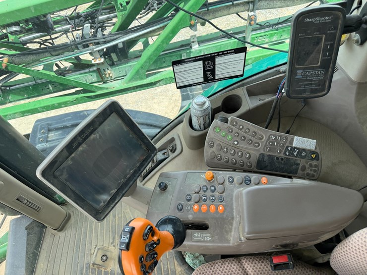 2016-john-deere-r4038-image-104