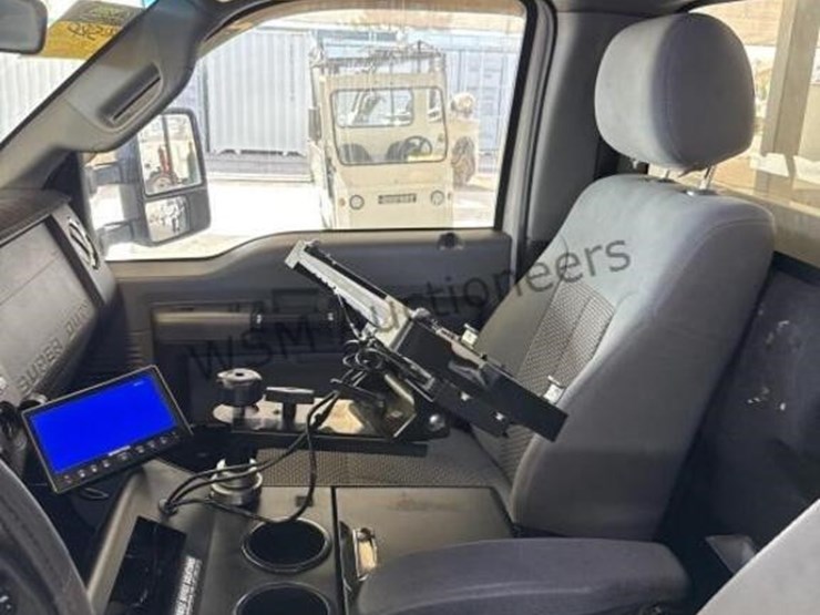 2012-ford-f550-image-22