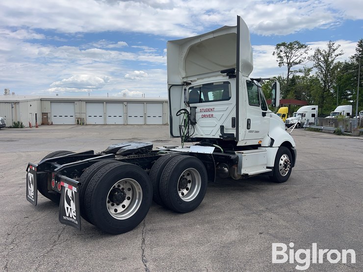 2016-international-prostar-image-5