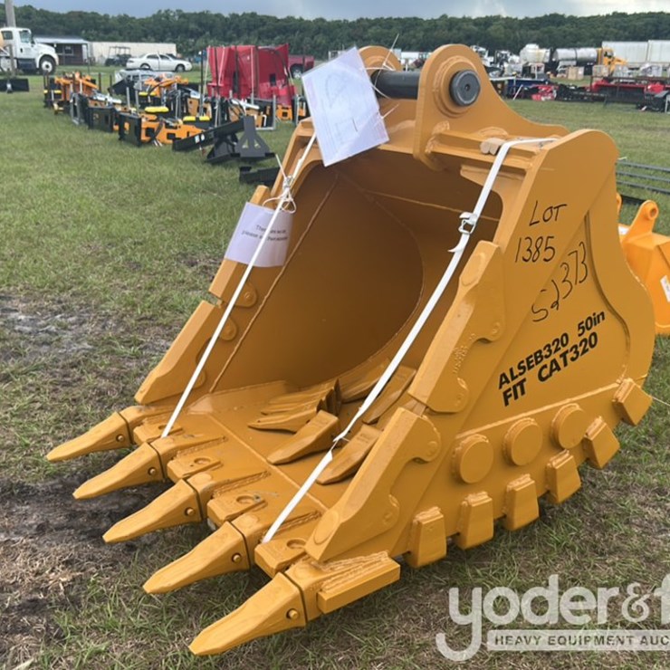 2026 CATERPILLAR 320