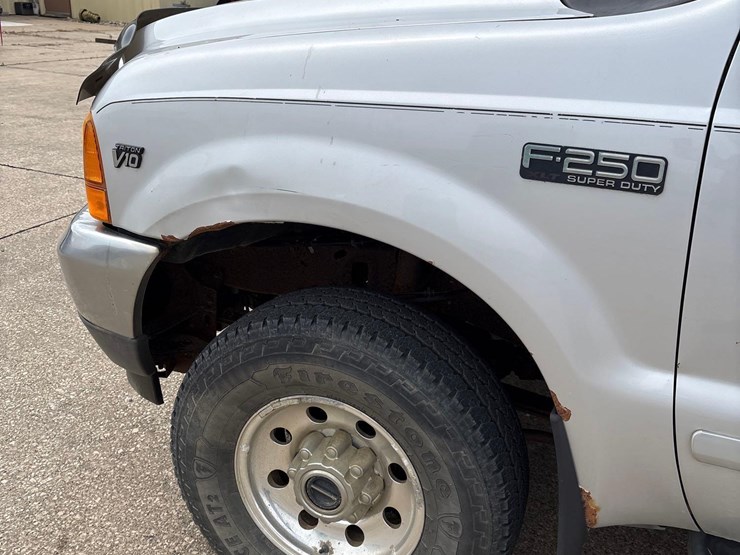 2001-ford-f250-image-23