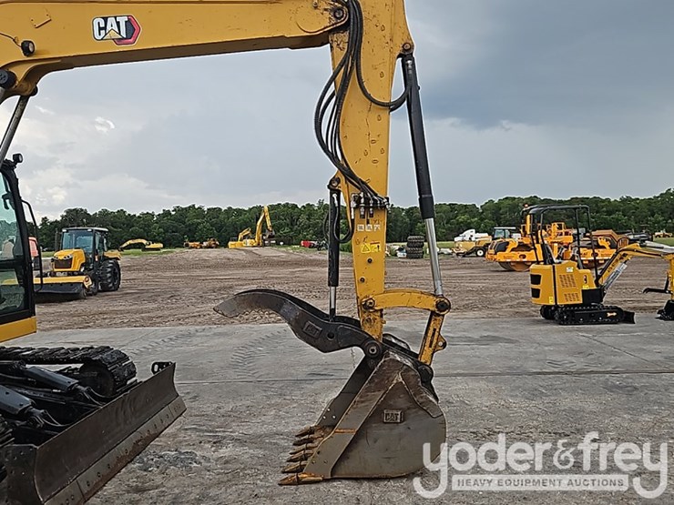 2023-caterpillar-310-image-16