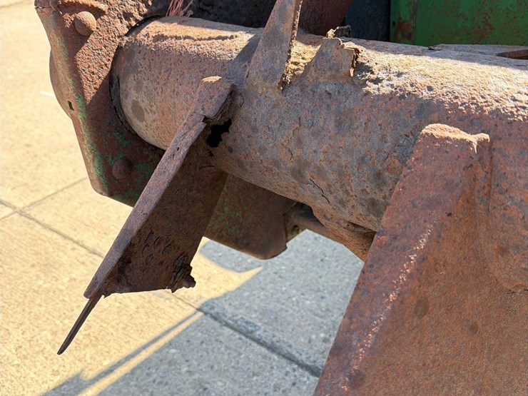 john-deere-450-image-17