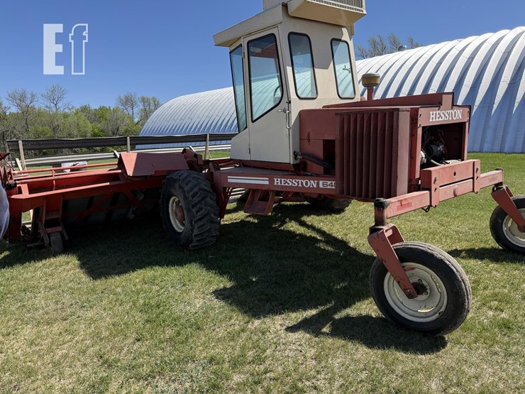 hesston-6400-image-12