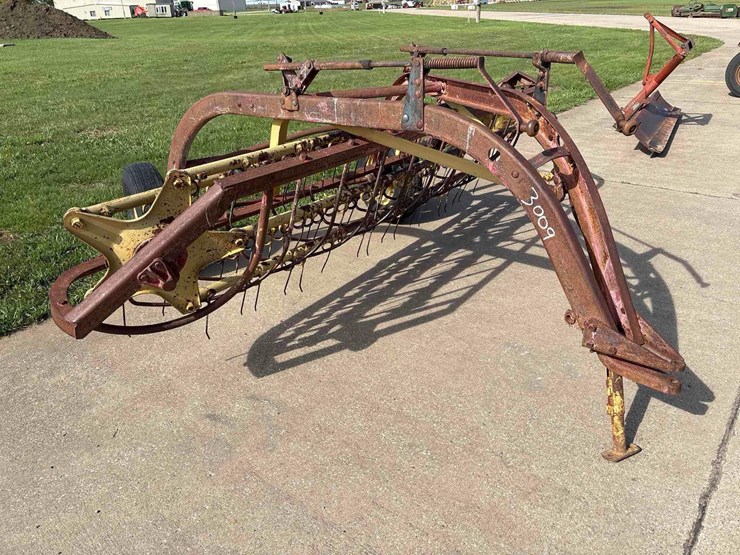 new-holland-55-image-12