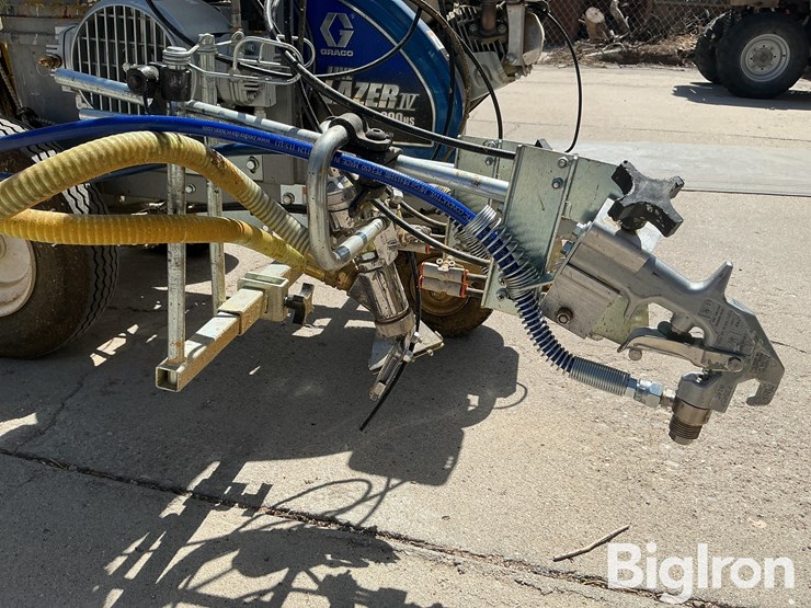 2005-graco-line-driver-ride-on-striping-system-w/graco-line-lazer-iv-striping-system-image-14