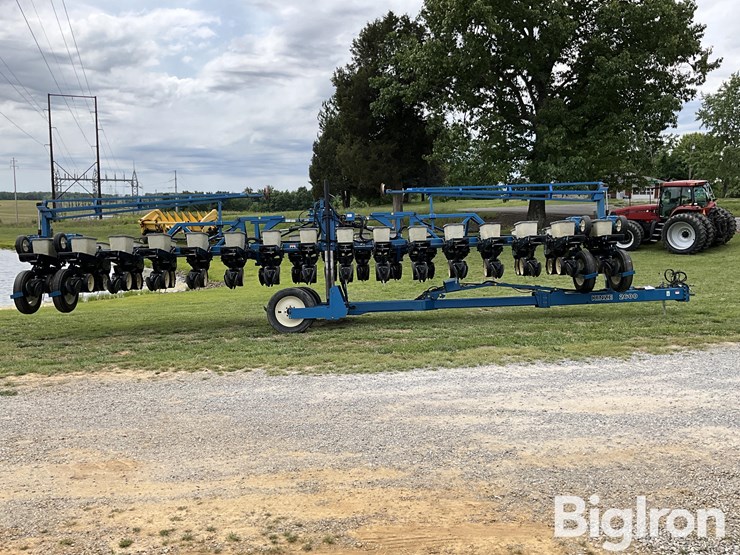 kinze-2600-image-4