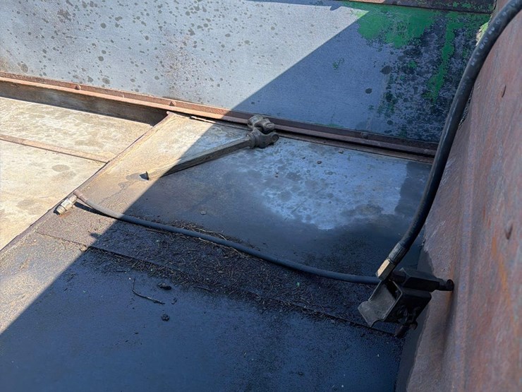 john-deere-450-image-26